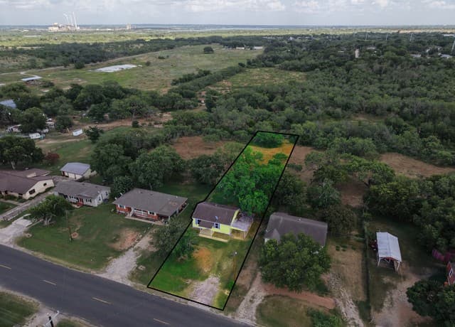 Home for sale at 11590 S Foster Rd in San Antonio, TX — photo 2