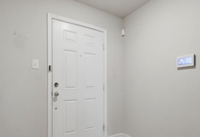 Home for sale at 747 Retama Pass in San Antonio, TX — photo 2