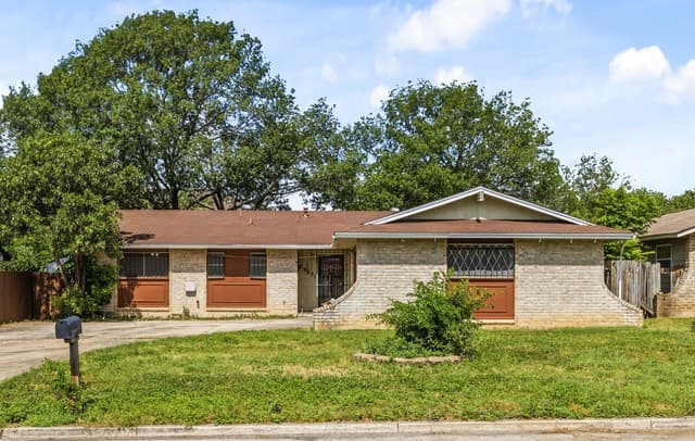 Home for sale at 9527 Spring Dawn St in San Antonio, TX — photo 2