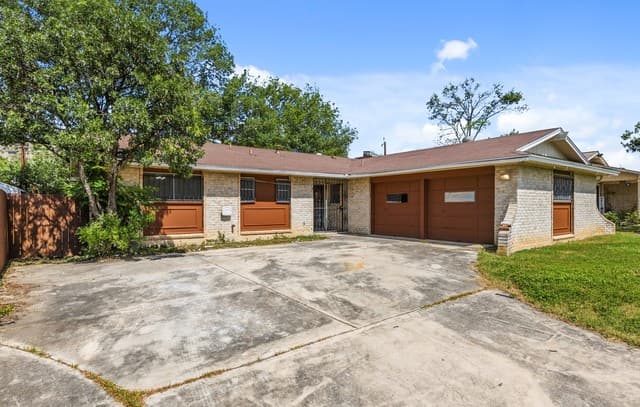 Home for sale at 9527 Spring Dawn St in San Antonio, TX — photo 5