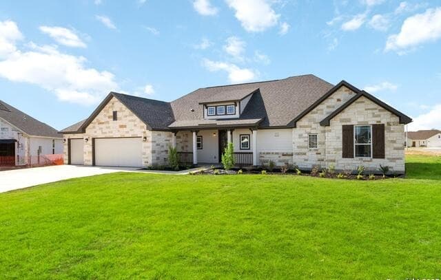 Home for sale at 541 Alta Vista Drive in Pleasanton, TX — photo 3