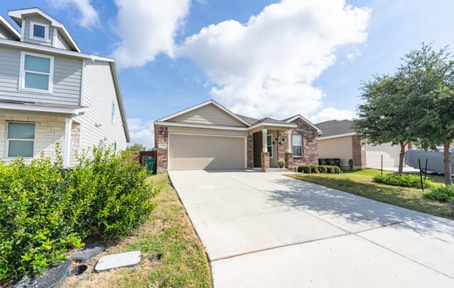 Home for sale at 3715 Newton Bay in San Antonio, TX — photo 1