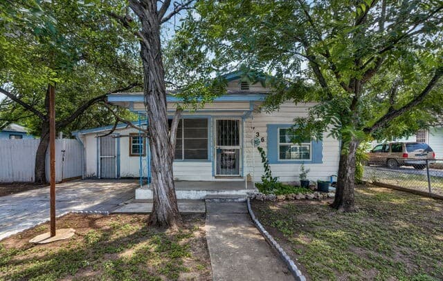 Home for sale at 736 S San Eduardo Ave in San Antonio, TX — photo 1