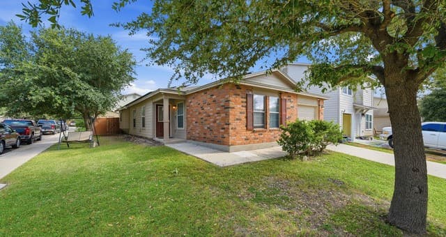 Home for sale at 7703 Arabian Creek in San Antonio, TX — photo 2
