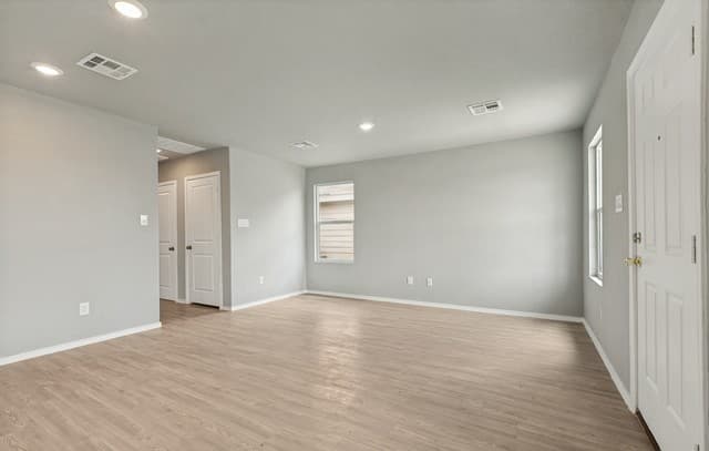 Home for sale at 4235 Southton lake in San Antonio, TX — photo 3