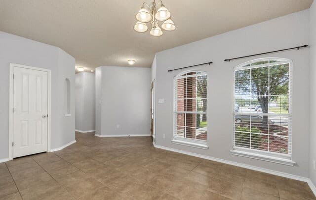 Home for sale at 10903 Bramante Ln in Helotes, TX — photo 5