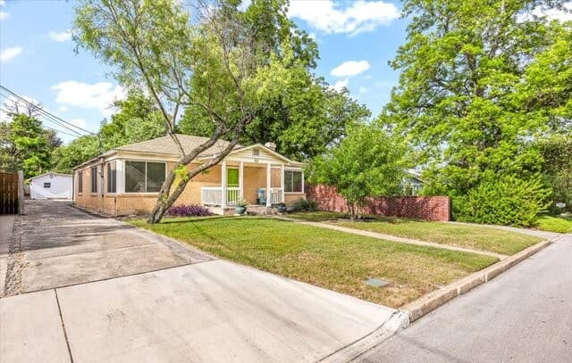 Home for sale at 132 Vassar in San Antonio, TX — photo 3