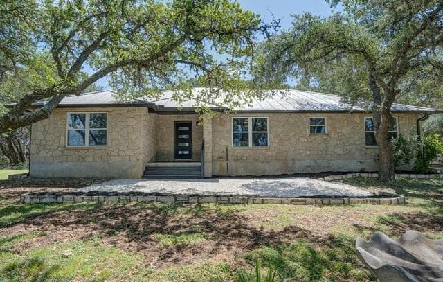 Home for sale at 310 Remington Dr in Bergheim, TX — photo 1