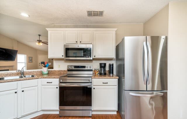 Home for sale at 3218 Coral Grove Dr in San Antonio, TX — photo 5