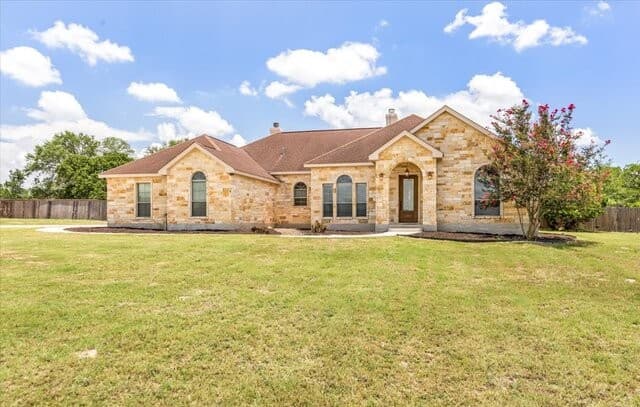 Home for sale at 160 Abrego Lake Dr in Floresville, TX — photo 3