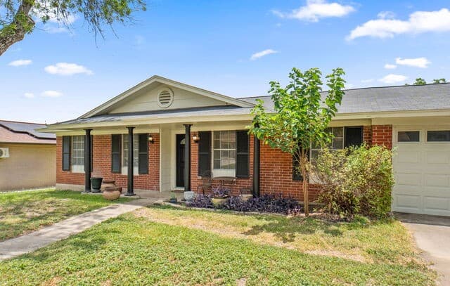 Home for sale at 710 Booth Dr in San Antonio, TX — photo 3
