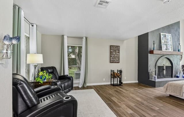 Home for sale at 11039 Javalin in Helotes, TX — photo 3