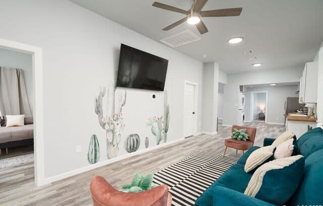Home for sale at 114 Dilworth St in San Antonio, TX — photo 2