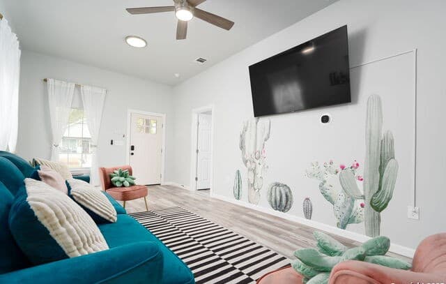 Home for sale at 114 Dilworth St in San Antonio, TX — photo 3