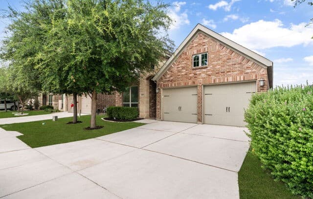 3-bedroom home for sale at 8455 Flint Mdws in San Antonio TX