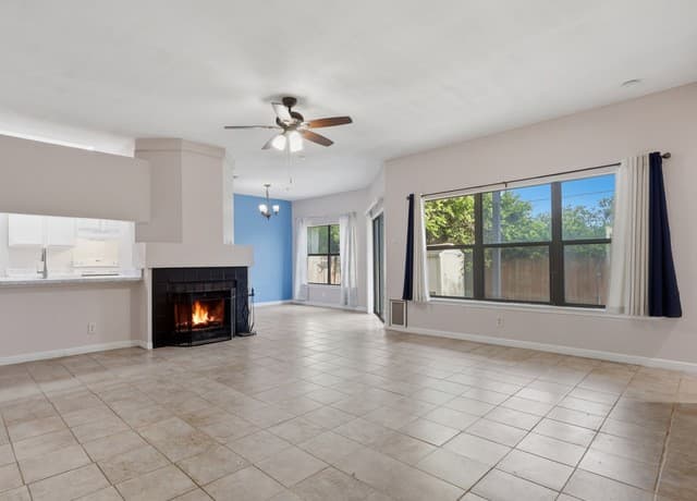 Home for sale at 8082 Pioneer Trail Dr in San Antonio, TX — photo 3