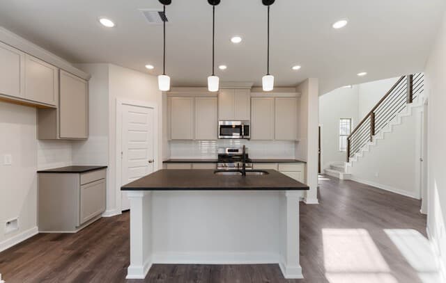 Home for sale at 6002 Willow Point Blvd in San Antonio, TX — photo 5