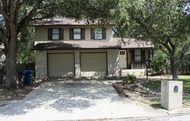 3-bedroom home for sale at 13914 Woodbreeze in San Antonio TX