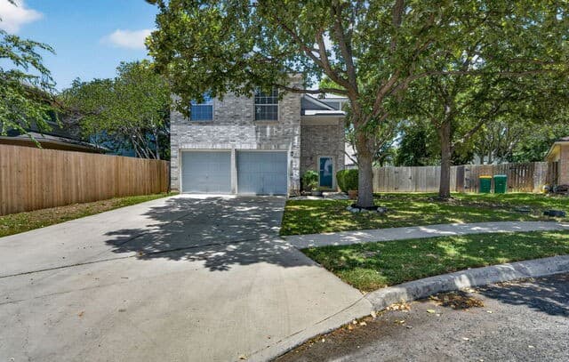 Home for sale at 104 Stone Creek Cir in Boerne, TX — photo 2