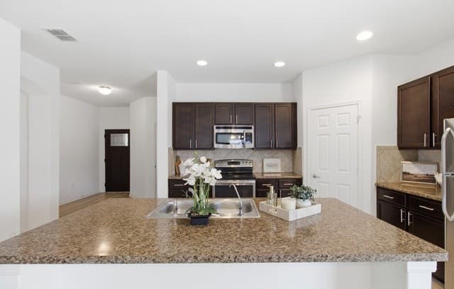 Home for sale at 5902 Cielo Rnch in San Antonio, TX — photo 5