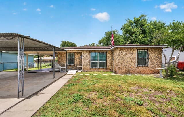 Home for sale at 115 Carmen Pl in San Antonio, TX — photo 1