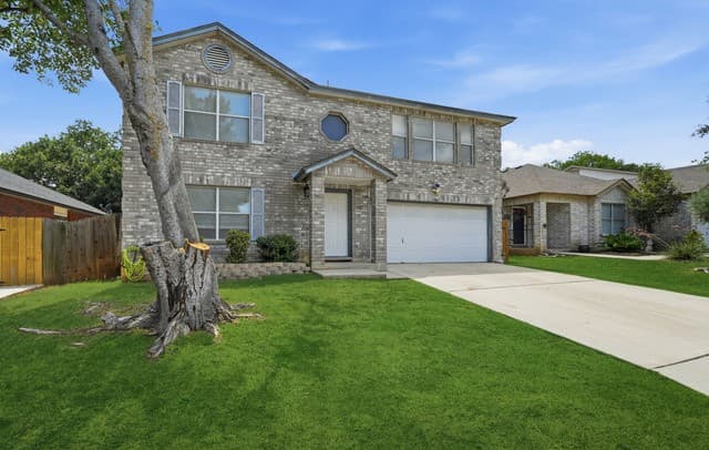 Home for sale at 4967 Watering Trail Dr in San Antonio, TX — photo 4