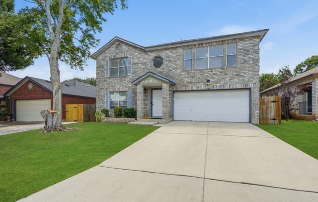 Home for sale at 4967 Watering Trail Dr in San Antonio, TX — photo 5