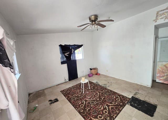 Home for sale at 5166 Village Gln in San Antonio, TX — photo 2