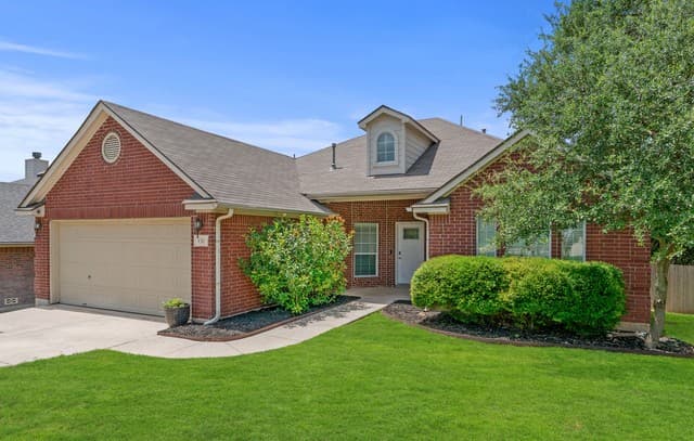 3-bedroom home for sale at 430 Mesa Loop in San Antonio TX