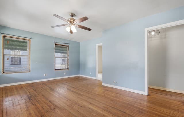Home for sale at 2139 Texas Ave in San Antonio, TX — photo 3