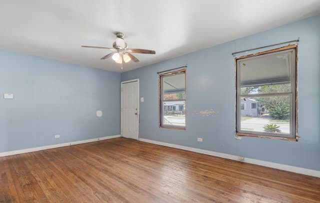 Home for sale at 2139 Texas Ave in San Antonio, TX — photo 5