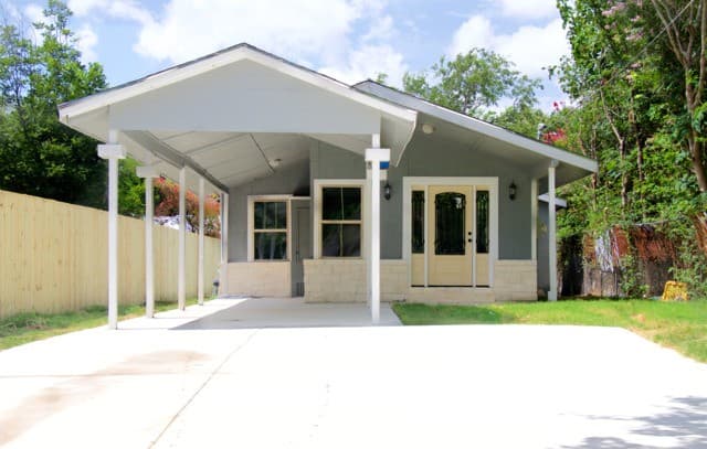 Home for sale at 126 Holly St. in San Antonio, TX — photo 1