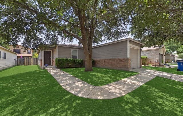 Home for sale at 9922 Hawksbill Peak in San Antonio, TX — photo 4