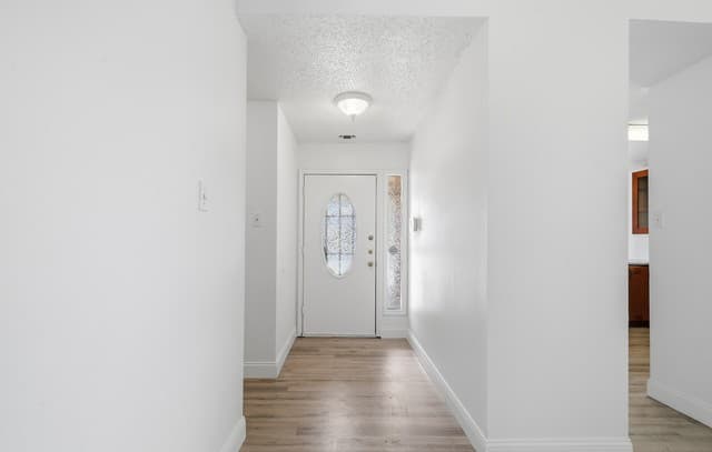 Home for sale at 7107 Grassy Trl in San Antonio, TX — photo 2