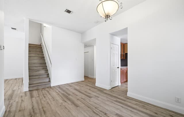 Home for sale at 7107 Grassy Trl in San Antonio, TX — photo 5