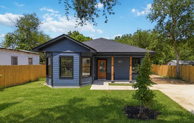Home for sale at 8623 Old Corpus Christi Hwy in San Antonio, TX — photo 1