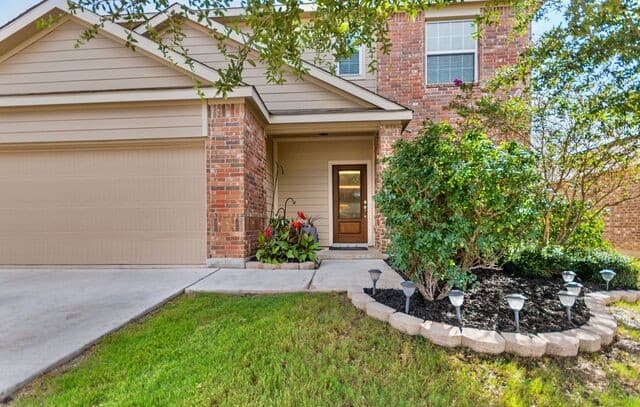Home for sale at 245 Hanover Pl in Cibolo, TX — photo 3