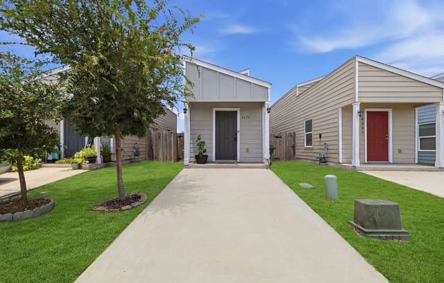 Home for sale at 4279 Thalweg Way in San Antonio, TX — photo 1