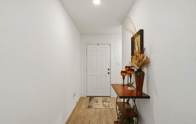 Home for sale at 156 Cowboy Rdg in Pleasanton, TX — photo 4