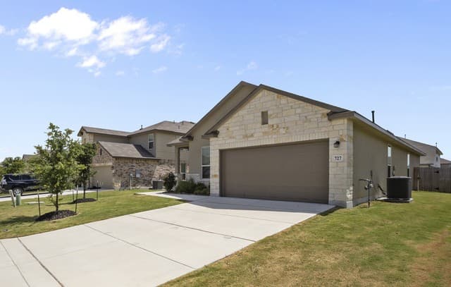 Home for sale at 727 Rushing Banks in Cibolo, TX — photo 2