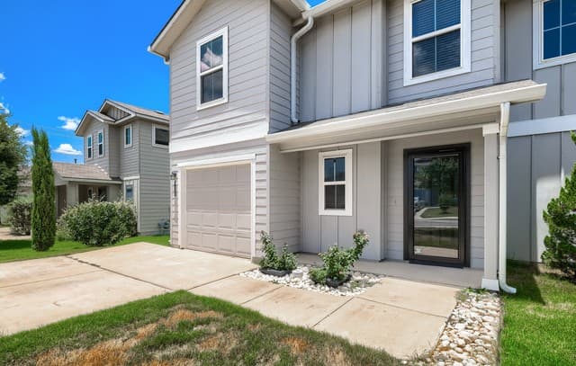 Home for sale at 8225 Rocky Pebble in San Antonio, TX — photo 2