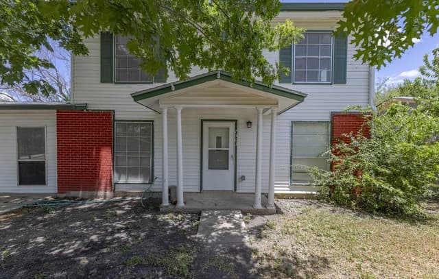 Home for sale at 7503 Westlyn Dr in San Antonio, TX — photo 1