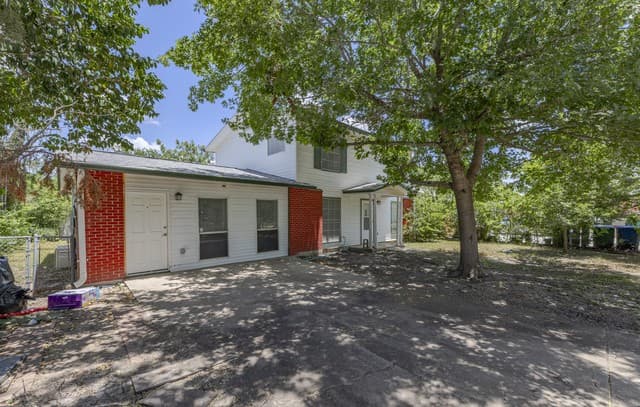 Home for sale at 7503 Westlyn Dr in San Antonio, TX — photo 5