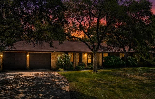 Home for sale at 10950 Paloma in Helotes, TX — photo 2