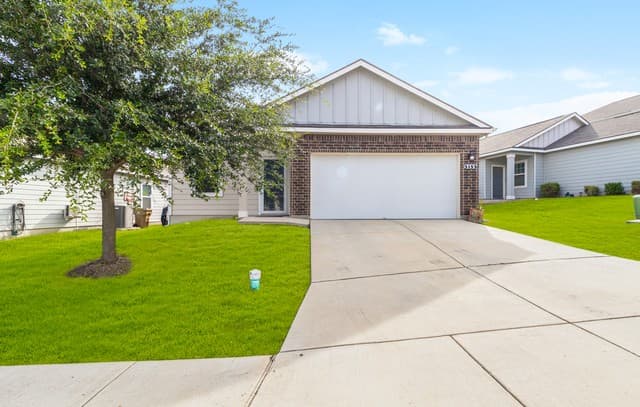 Home for sale at 5155 Morning Graze in St Hedwig, TX — photo 4