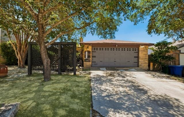 Home for sale at 6406 Chimney Nest in San Antonio, TX — photo 1