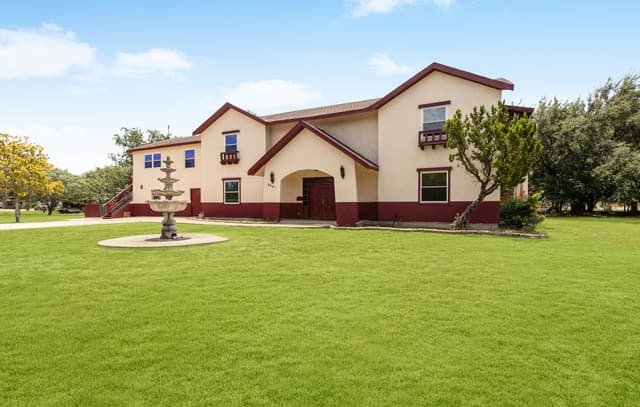 Home for sale at 9602 County Road 5723 in Castroville, TX — photo 1