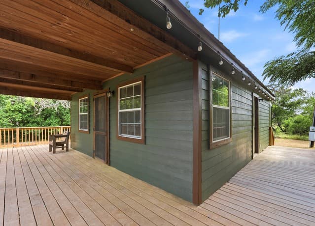 Home for sale at 301 Madrona Ln in Bandera, TX — photo 4