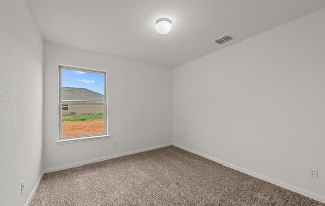Home for sale at 100 Prescott Dr in Floresville, TX — photo 5