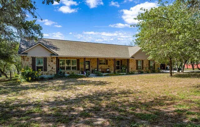 Home for sale at 170 Montesito Ln in Floresville, TX — photo 1